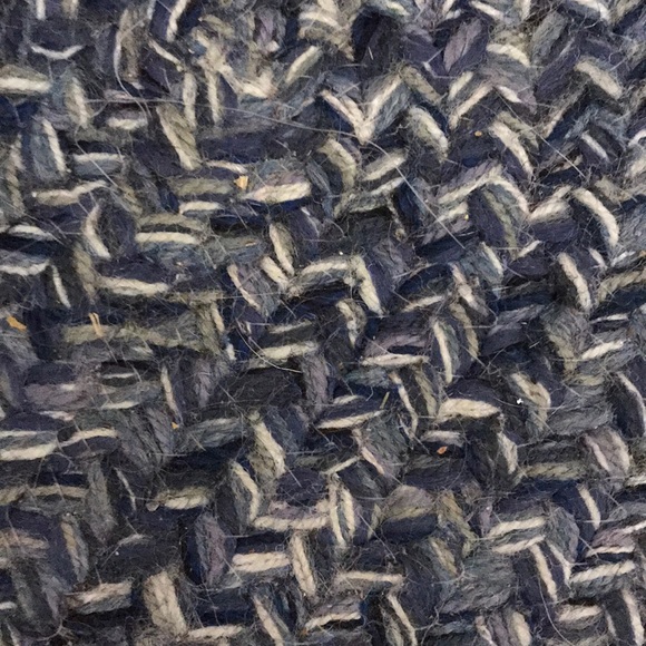 Meet your Posher, Stephanie - Picture 1 of 1